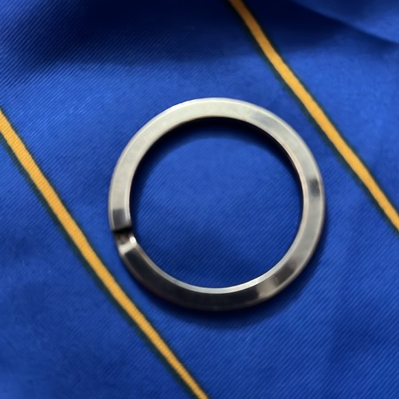 Authentic Preloved Louis Vuitton Key Ring - Picture 2 of 2